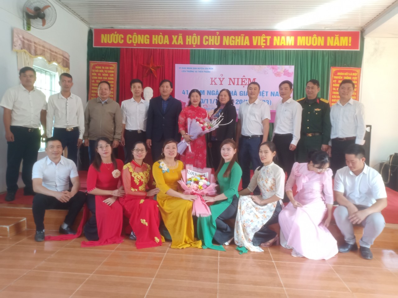 Tưng bừng kỷ niệm 41 năm ngày Nhà giáo Việt Nam